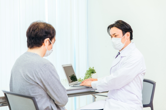 医師の診断と処方を受ける